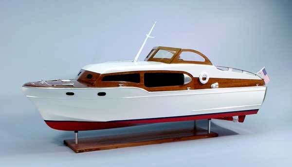 Dumas 36inch 1953 Chris CraftCruiser R/C Capable